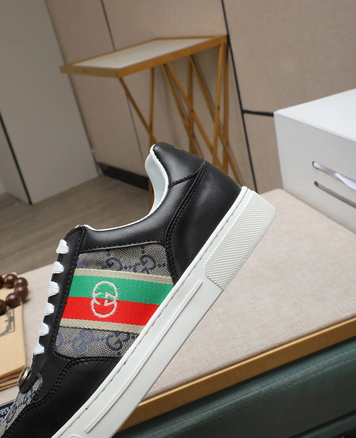 Men's men's shoes 💰440 GUCCI🔍🔍The latest model is on sale at the same time at the counter. Original calfskin imported from Italy, genuine leather lining, (high-end, noble, and classy) with exquisite workmanship. Sole: Original sole provided by the original factory, ⚠Exclusive double-layer movable molded sole super comfortable⚠, real shot 🎬The real thing is better🔍🔍"High quality·Follow the order" Code number 38-44